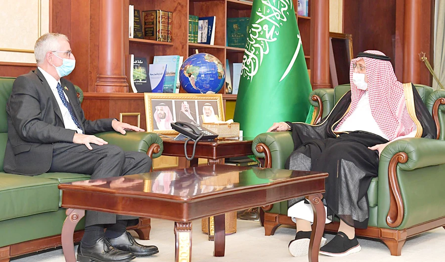 Jazan Gov. Prince Mohammed bin Nasser bin Abdul Aziz hold talks with Danish Ambassador Ole Mosby at his office in Jizan on Tuesday. (SPA)