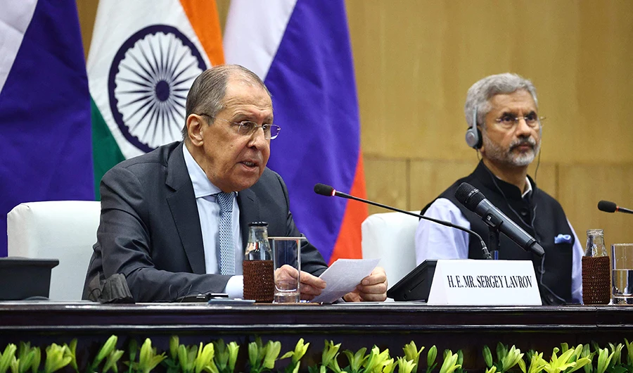 Russian Foreign Minister Sergei Lavrov, left, and India’s Foreign Minister Subrahmanyam Jaishankar hold a press conference after their meeting in New Delhi. (AFP)
