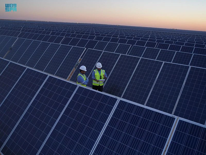 Saudi Arabia’s crown prince announces 7 solar projects as Sakaka plant opens