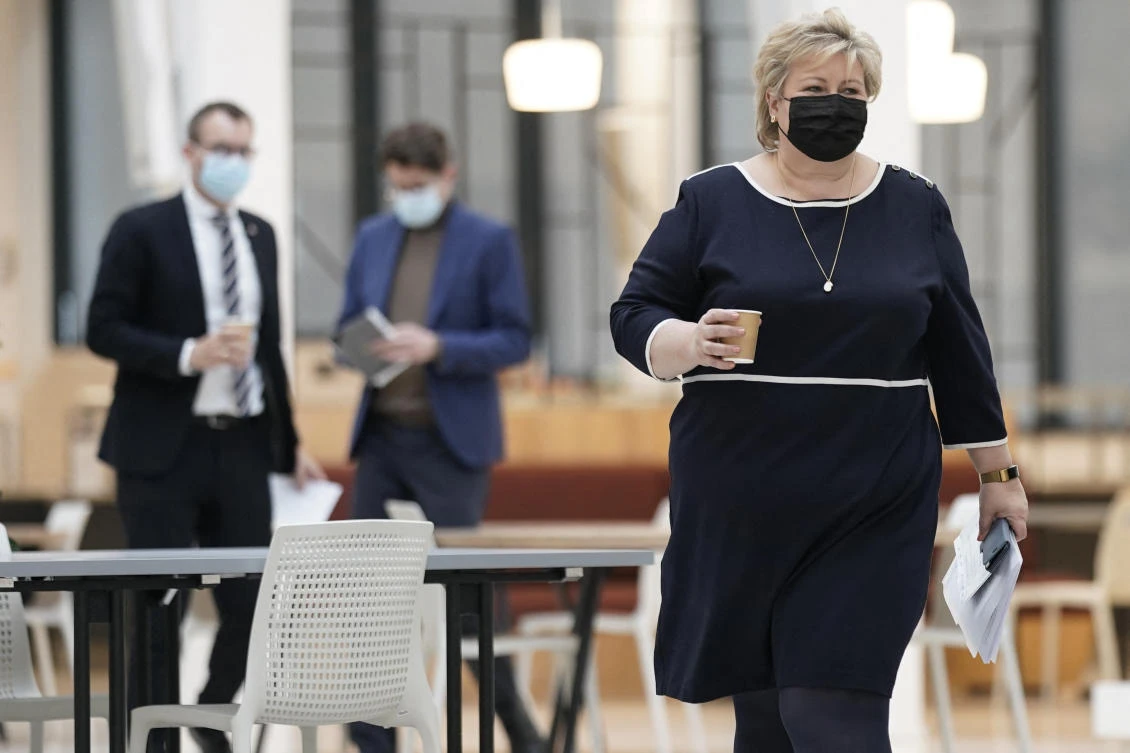 Norwegian Prime Minister Erna Solberg celebrated her 60th birthday with her family at a ski resort under conditions that seemed to violate health guidelines. (AFP)
