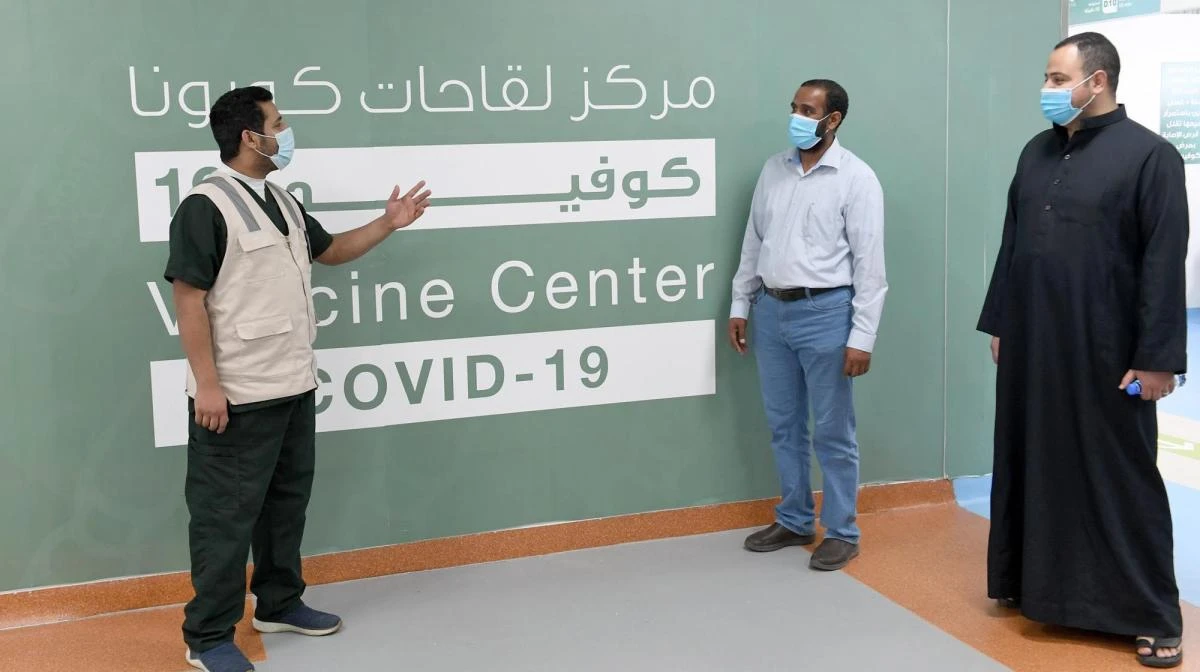 Saudi Arabia announced nine deaths from COVID-19 and 904 new infections on Friday. (File/SPA)