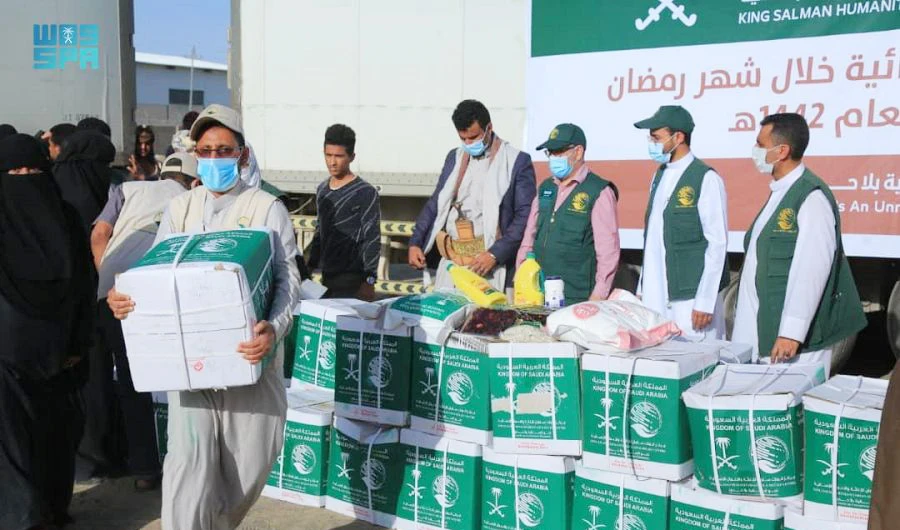 The distribution project targets the most needy families in the three districts in Nouakchott, benefiting about 3,090 families. (SPA)