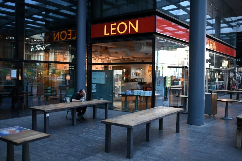British Muslim billionaire brothers buy healthy fast food chain
