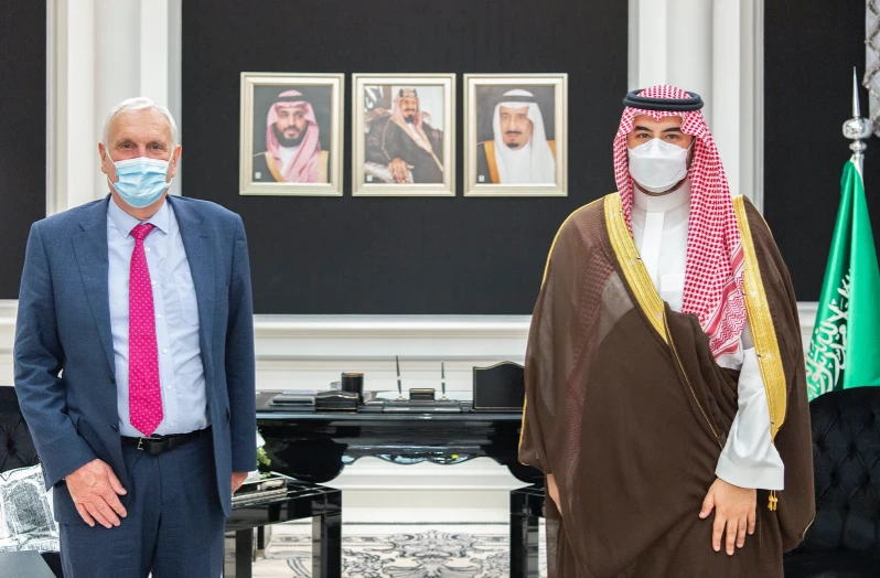 Saudi deputy defense minister receives British PM's envoy