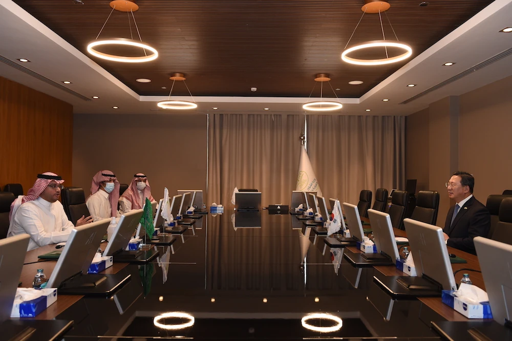 Korean envoy invites Saudi Arabia to GICC2021