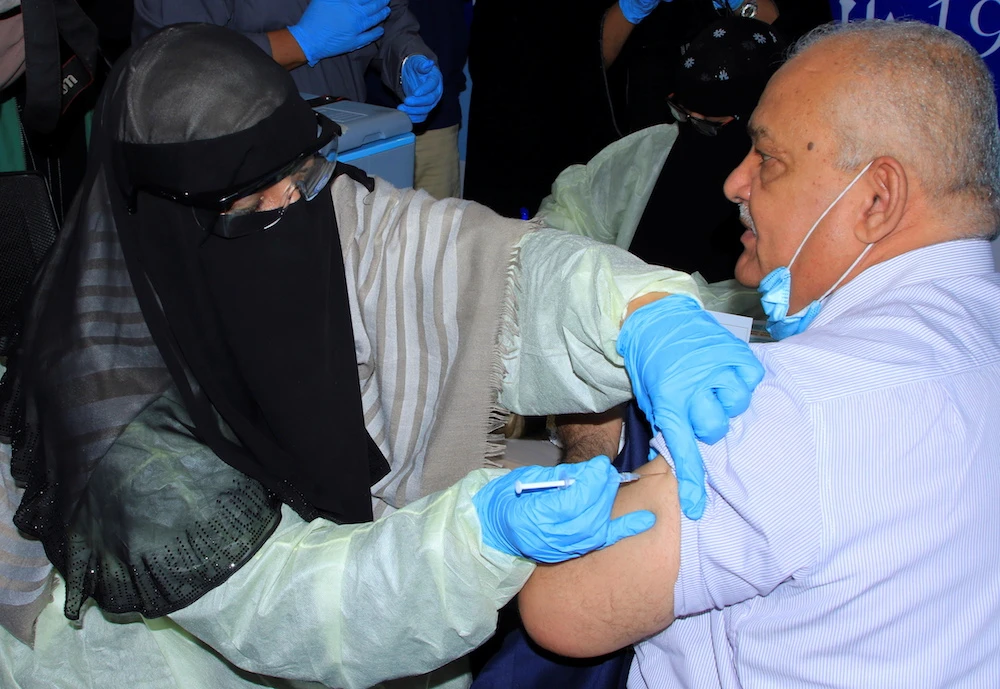 Yemen launches first round of COVID-19 vaccination campaign