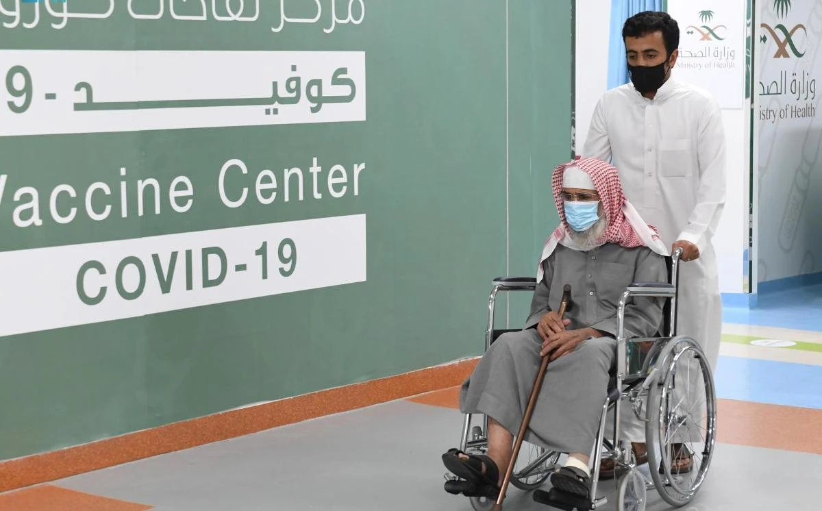 Saudi Arabia announced 12 deaths from COVID-19 and 1028 new infections on Wednesday. (File/SPA)