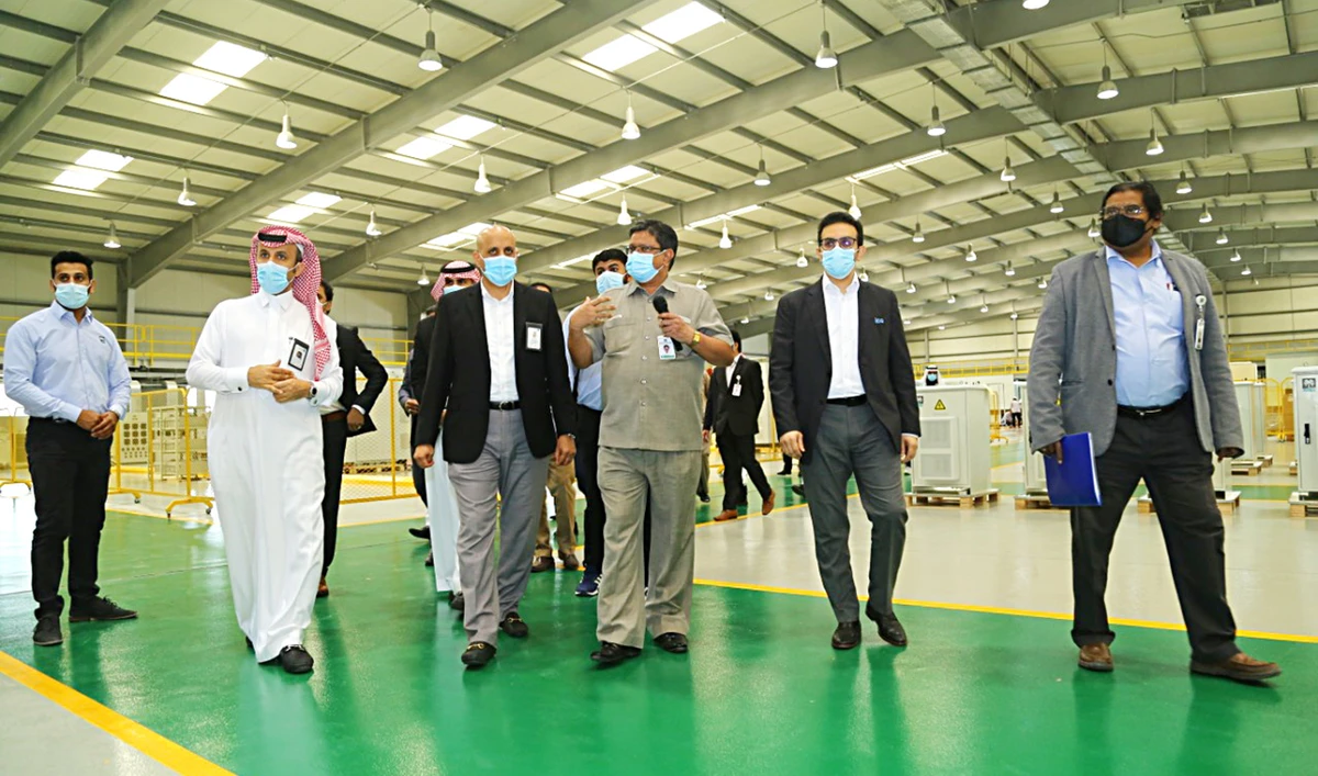 Officials attend the launch event for APEC’s new 9,600-square-meter, state-of-the-art production facility located in Dammam 3rd Industrial City.