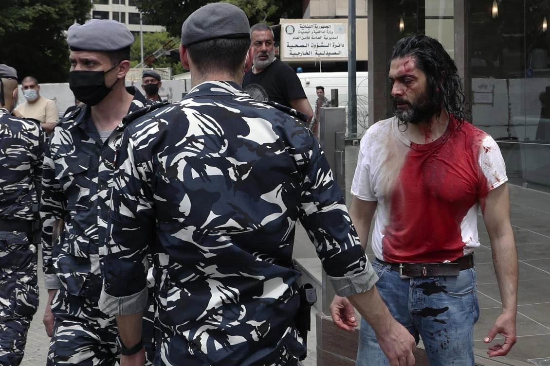 Lebanese president urges calm after judicial dispute