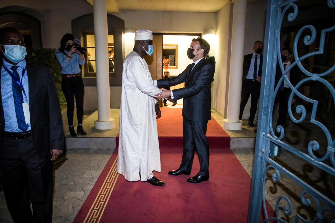 Thousands gather to wish Chad’s slain president “a deserved rest“