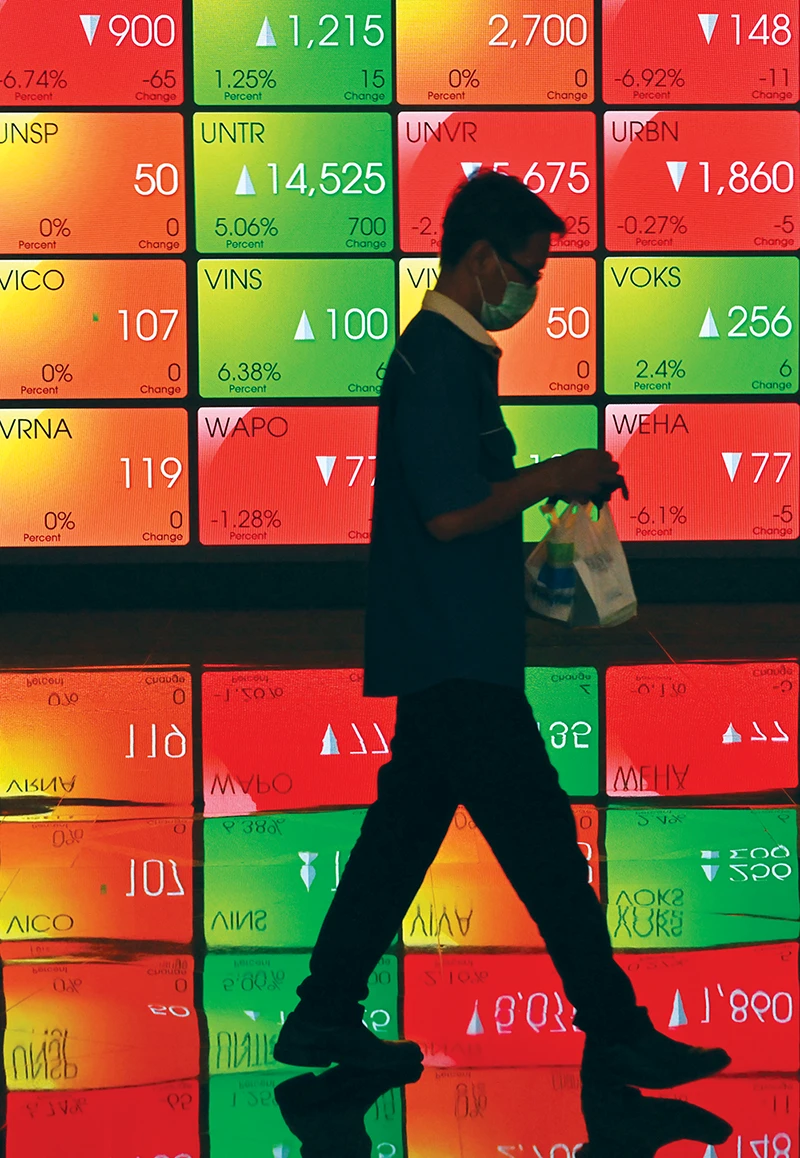 Asian shares rallied on Monday. MSCI’s broadest index of Asia-Pacific shares outside Japan closed 0.58 percent higher, while Japan’s Nikkei rose 0.36 percent. (AFP)
