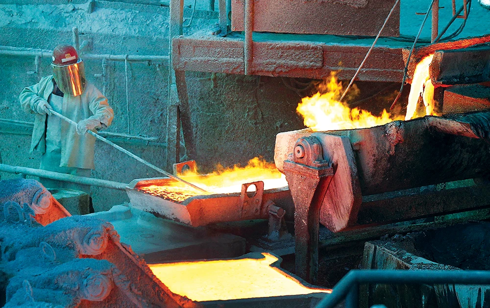 Global prices of raw materials soar high