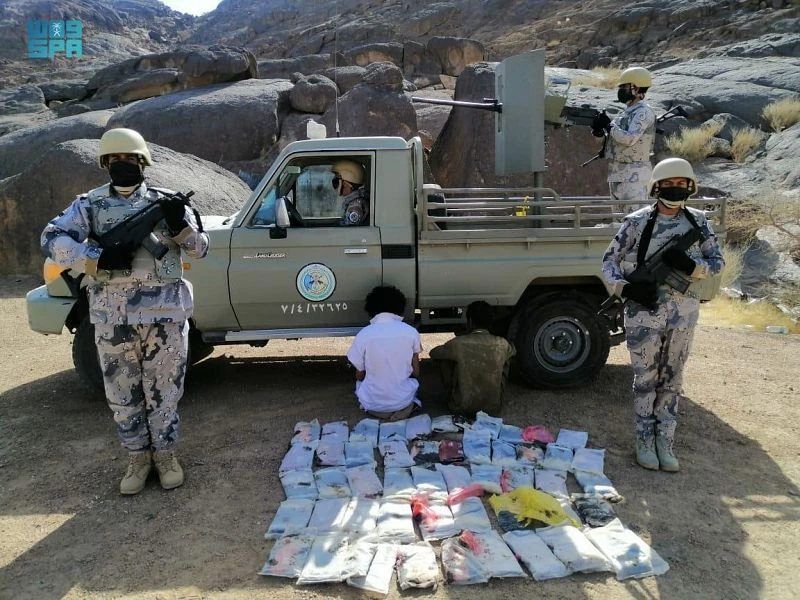 Saudi authorities bust hashish, khat smuggling operations