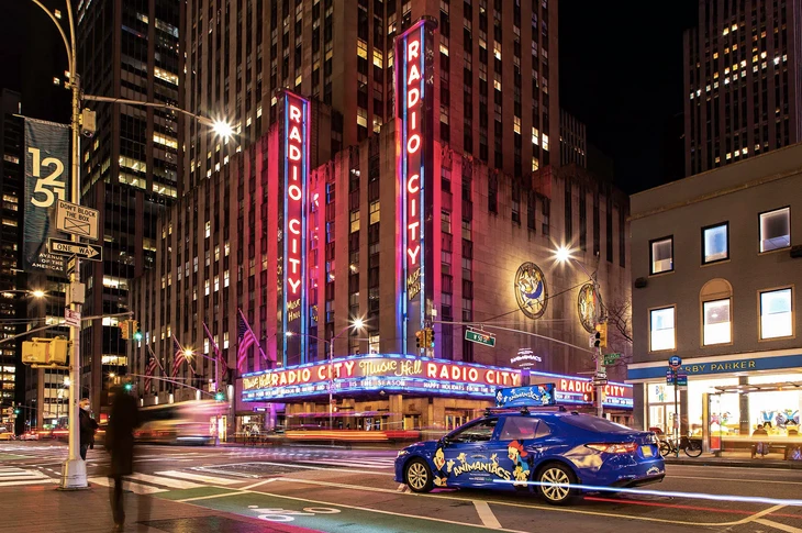 Firefly operates across major US cities, working with major taxi and rideshare companies to install advertising displays atop their vehicles. (Supplied)
