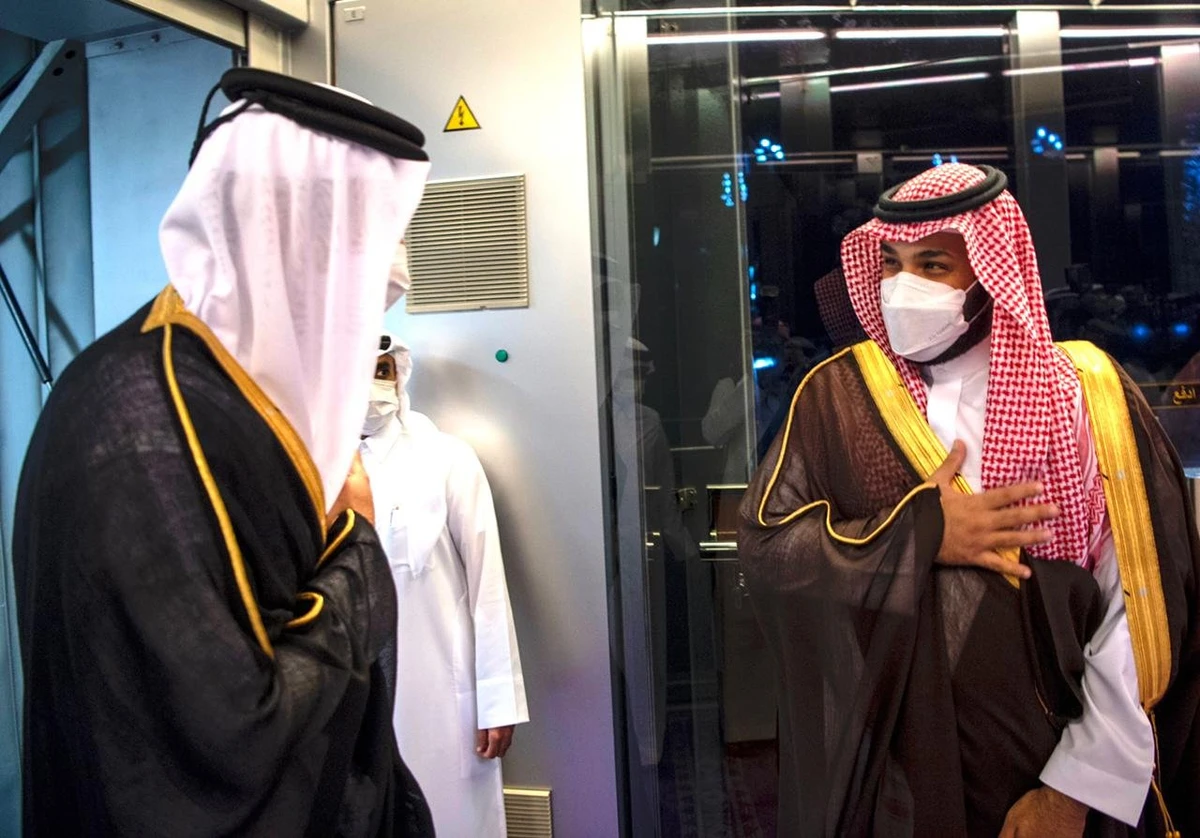 Qatar’s emir arrives in Saudi Arabia on official visit