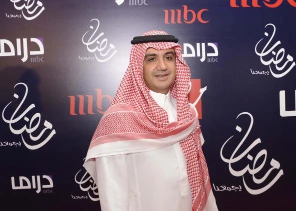 MBC's Waleed Al-Ibrahim receives King Abdulaziz medal