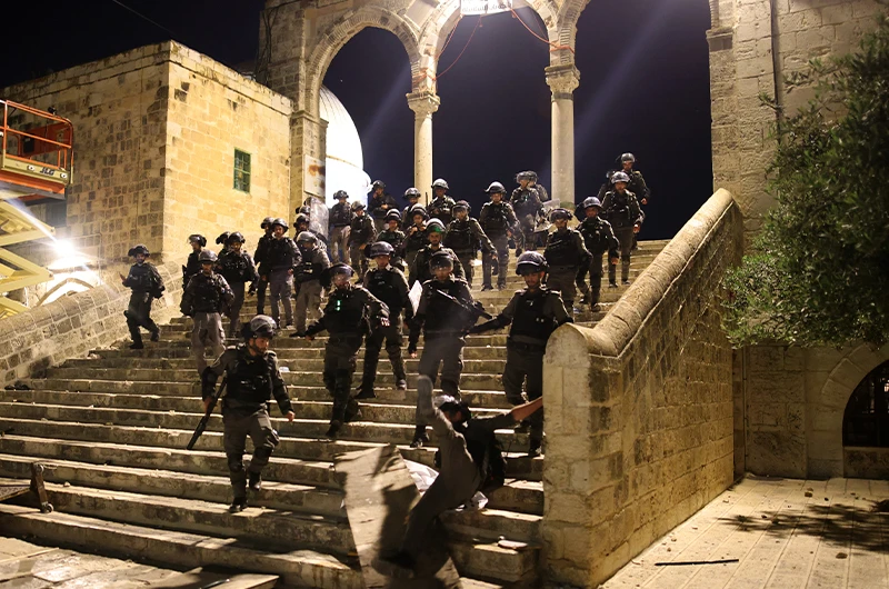 Israeli security forces deploy in Jerusalem's al-Aqsa mosque compound on May 10, 2021. (AFP)