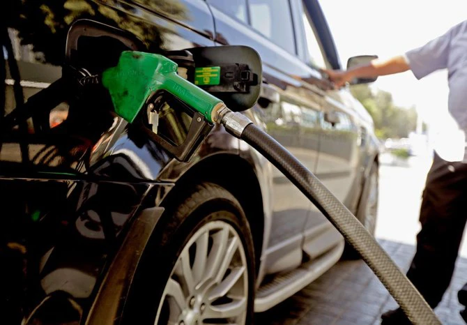 Lebanese drivers queue for hours as fuel crisis worsens