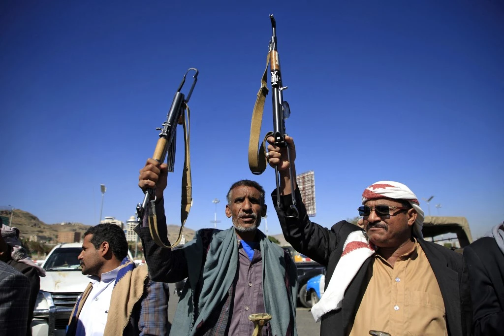 Yemeni tribesmen attend a rally in the Houthi-held capital Sanaa on Feb. 4, 2021. (File/AFP)
