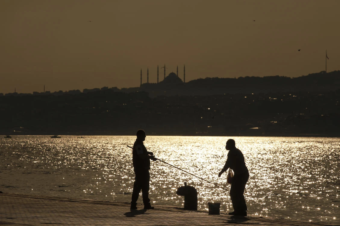 Turkish lira falls to weakest level this year