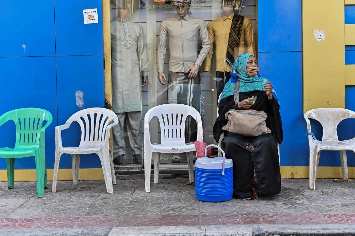 Riyals, euros or dollars: Women money changers at heart of Djibouti’s street economy