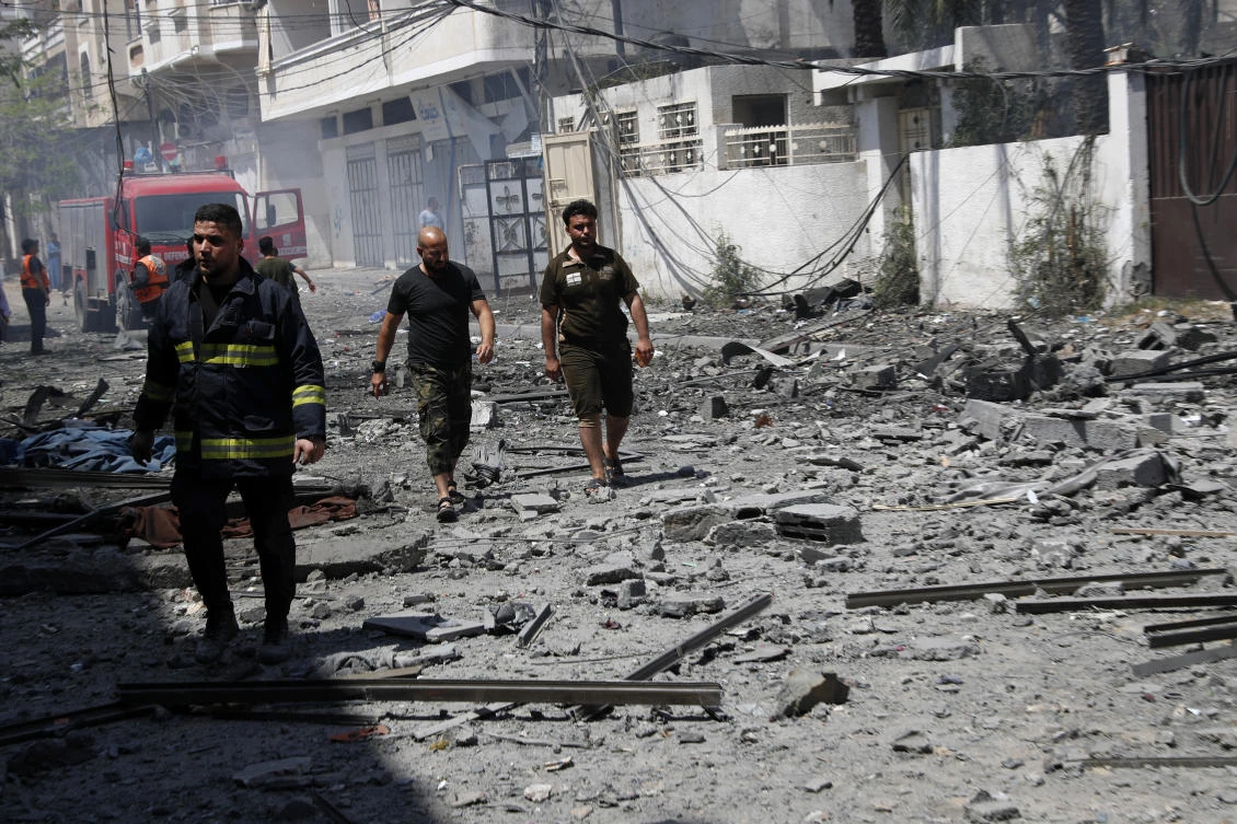 Israel kills 42 in Gaza as Netanyahu warns war will go on