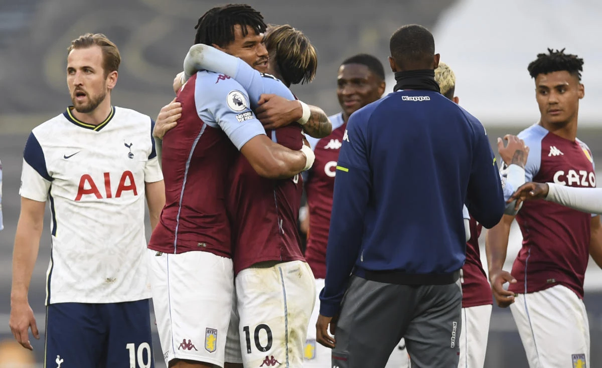 Tottenham's Harry Kane reacts at the end of the English Premier League soccer match between Tottenham Hotspur and Aston Villa at Tottenham’s Stadium in London on Wednesday. (AP)