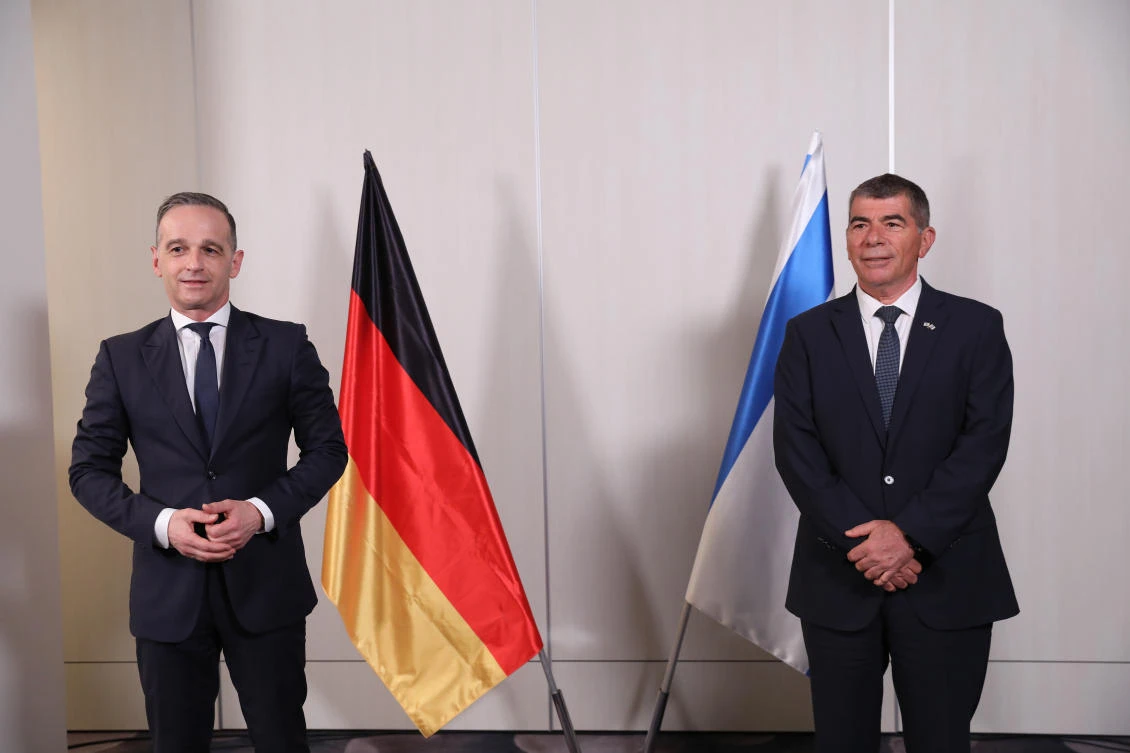 German FM expresses ‘solidarity’ with Israel, calls for cease-fire