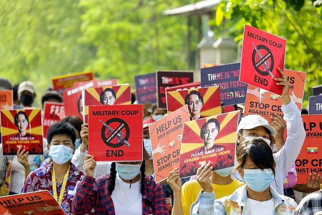 Aung Suu Kyi has been held in detention and faces numerous charges filed in two courts. (AFP)