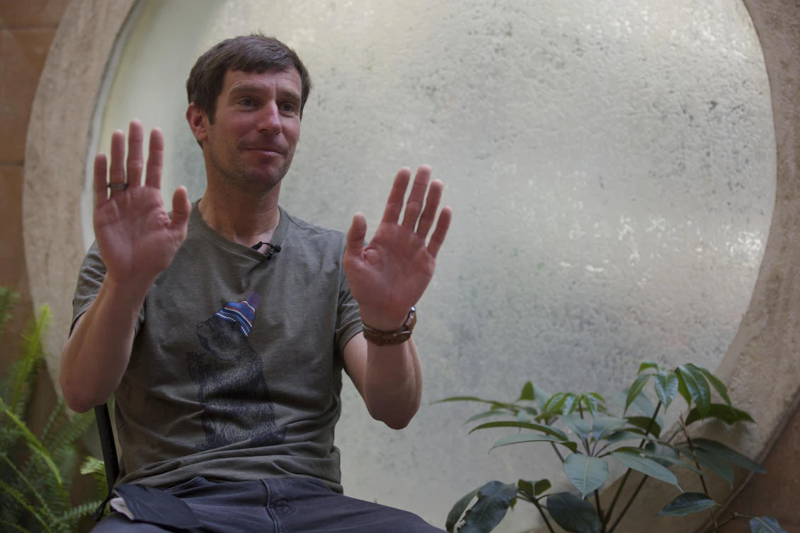 Climbing guide says at least 100 coronavirus cases on Everest