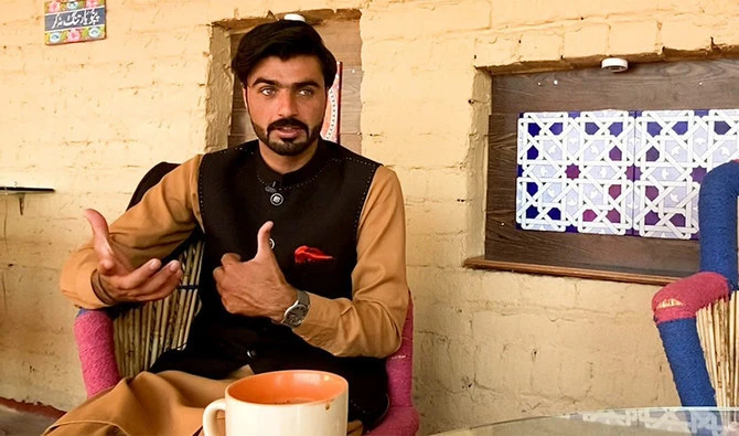 Arshad Khan, the world’s most famous chai wala, speaks to Arab News at his Cafe Chaiwala Rooftop in Islamabad on Oct. 8, 2020. (AN photo)