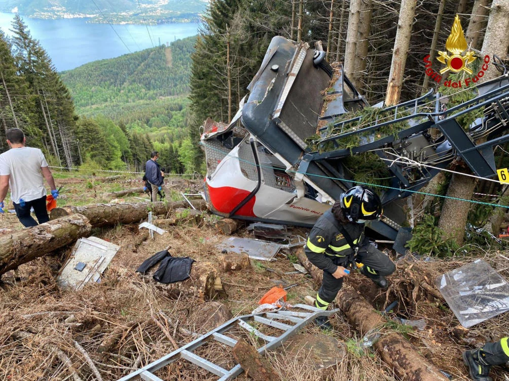 Italy’s transport ministry said a preliminary check of the cable line’s safety and maintenance record show that the whole lift structure underwent a renovation in August 2016. (Italian Vigili del Fuoco Firefighters via AP)