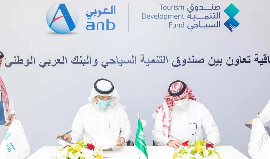 Saudi Tourism Development Fund signed two agreements with the Arab National Bank. (SPA)