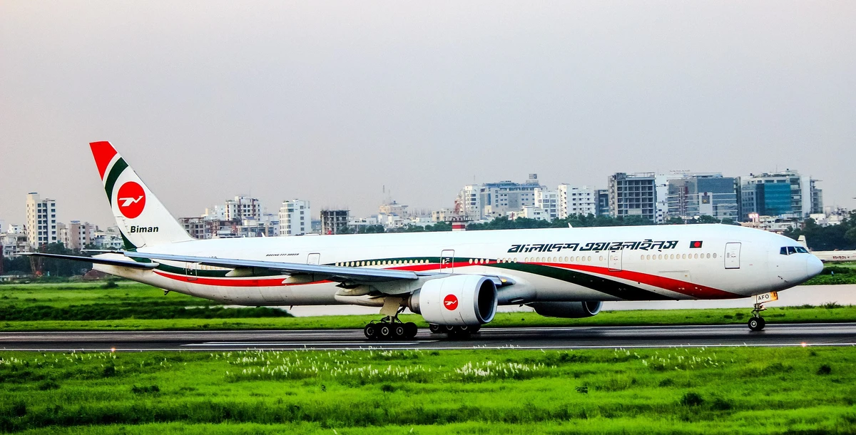 A Biman Bangladesh Airlines Boeing 777-300ER departs Hazrat Shahjalal International Airport in Dhaka, September 14, 2019. (Wikimedia Commons)
