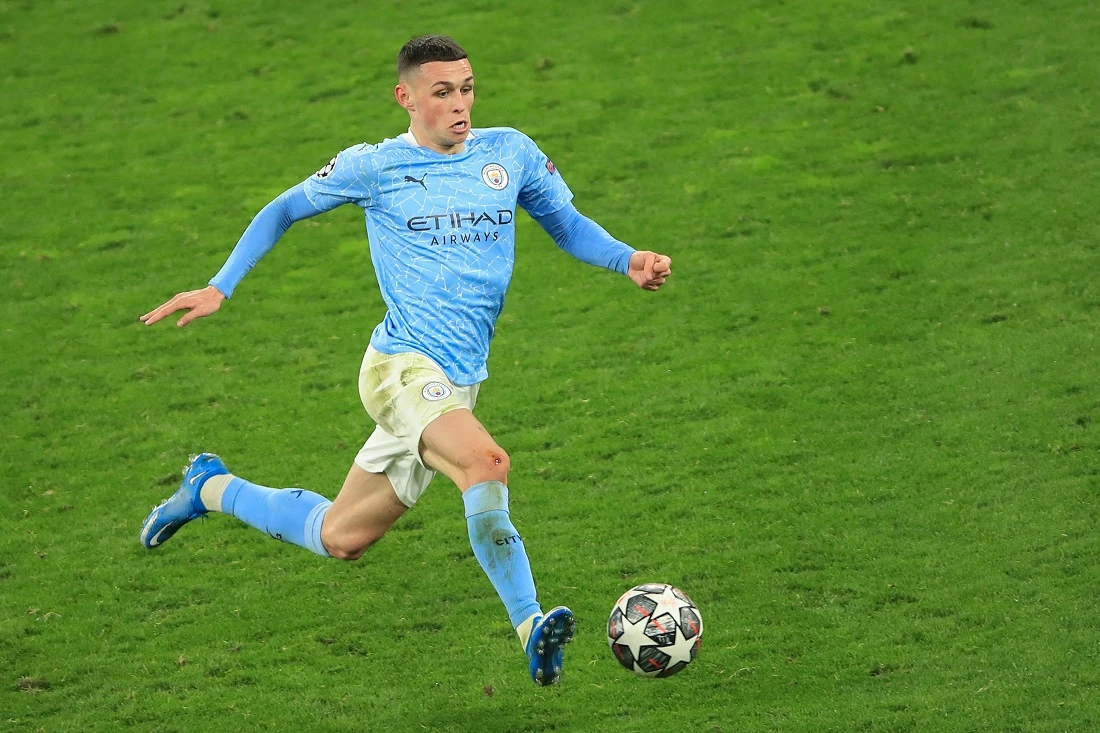 Manchester City star Phil Foden has been engaging with supporters in the Middle East as he prepares for the team’s highly anticipated Champions League final against Premier League rivals Chelsea, (File/AFP)
