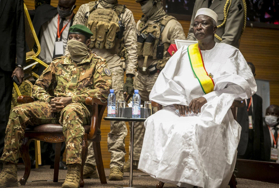 Mali military frees president, prime minister