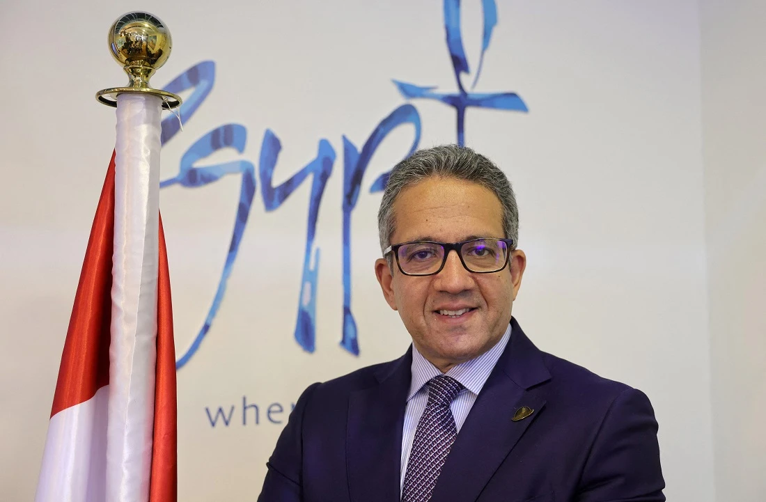 Khaled Al-Anani, Egyptian Minister of Tourism and Antiquities said that the coronavirus infections in the governorates of South Sinai and the Red Sea are almost non-existent. (File/AFP)