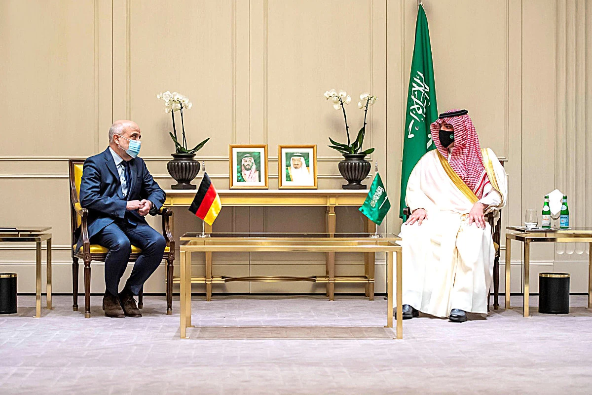 Saudi Interior Minister Prince Abdul Aziz bin Saud bin Naif meets German Interior Minister Markus Kerber, left, in Berlin. (SPA)