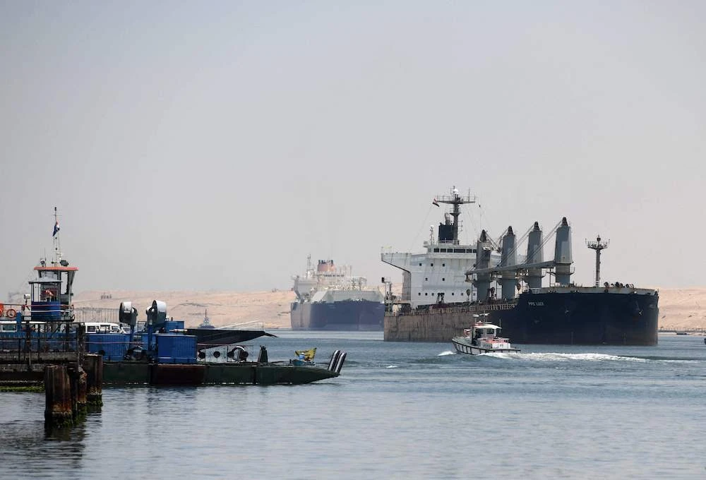 Suez Canal Authority swiftly repairs container ship after sudden engine failure
