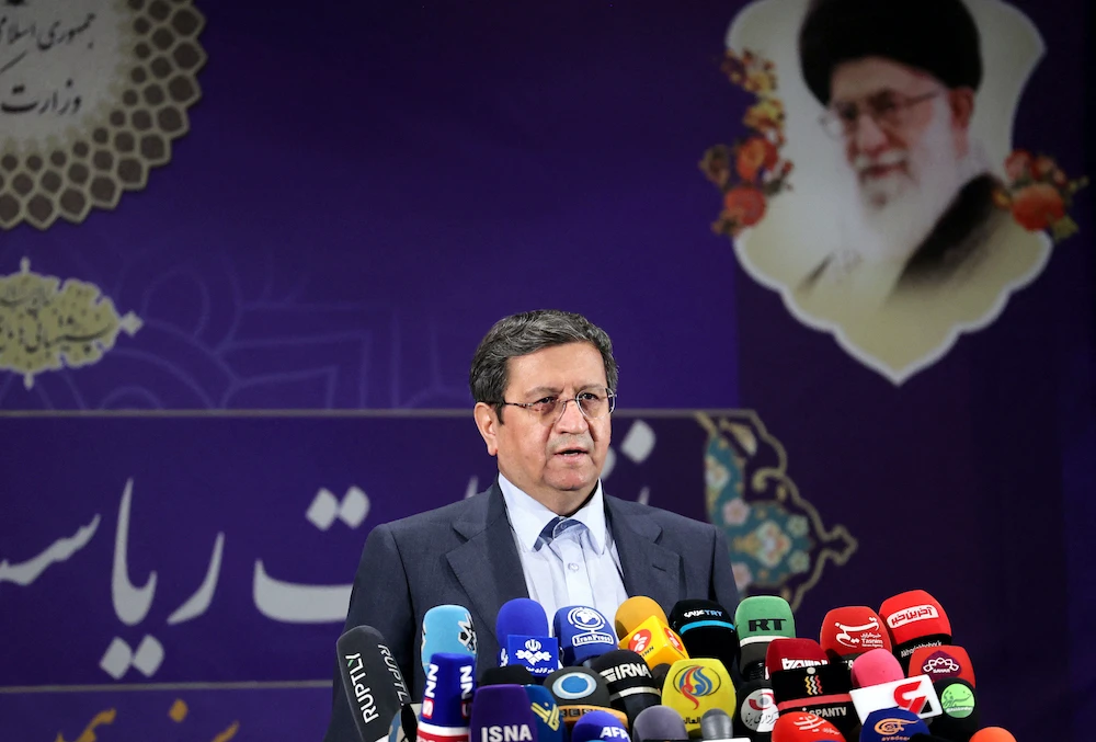 Iran’s cabinet dismisses central bank chief Hemmati