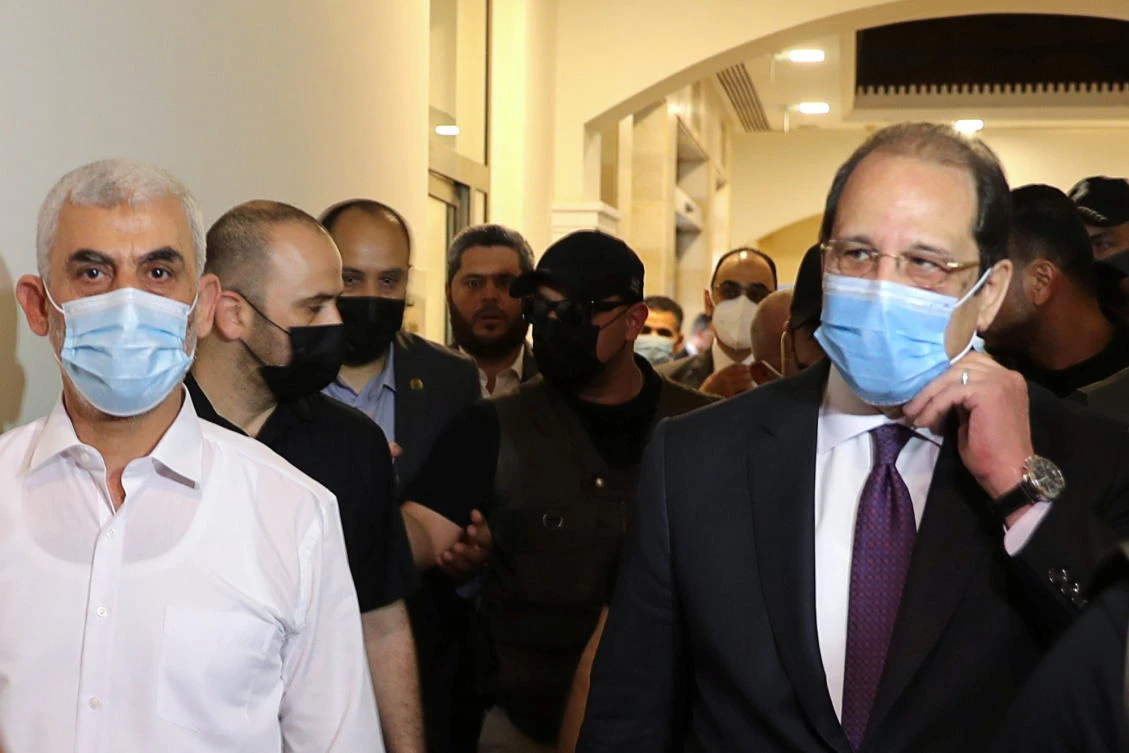Egypt intelligence chief in Gaza for Hamas talks