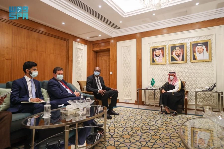 Saudi foreign minister meets UK business secretary