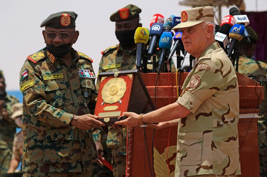 Sudan says reviewing naval base deal with Russia