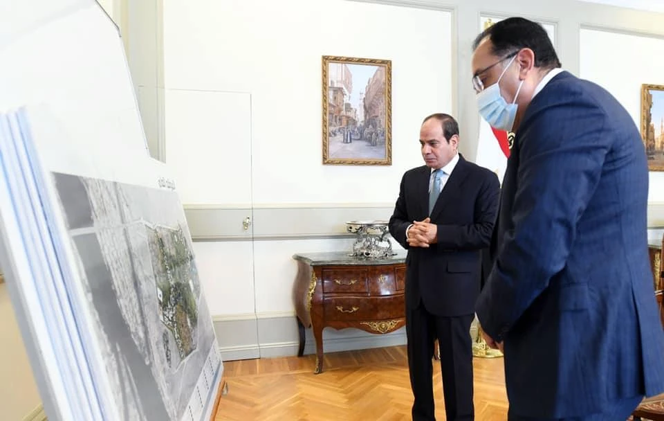El-Sisi told the government to begin implementing the Fustat Hills Park project as part of the country’s efforts to develop the greater Cairo region. (Spokesman of the Egyptian Presidency)