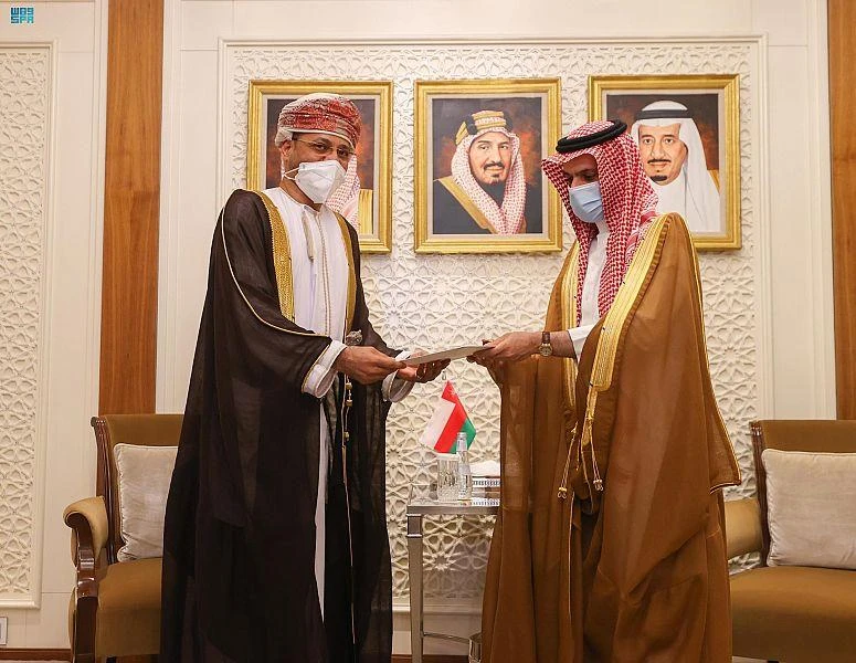 Prince Faisal bin Farhan and Sayyid Badr Al-Busaidi discussed bilateral relations and ways of enhancing them. (SPA)