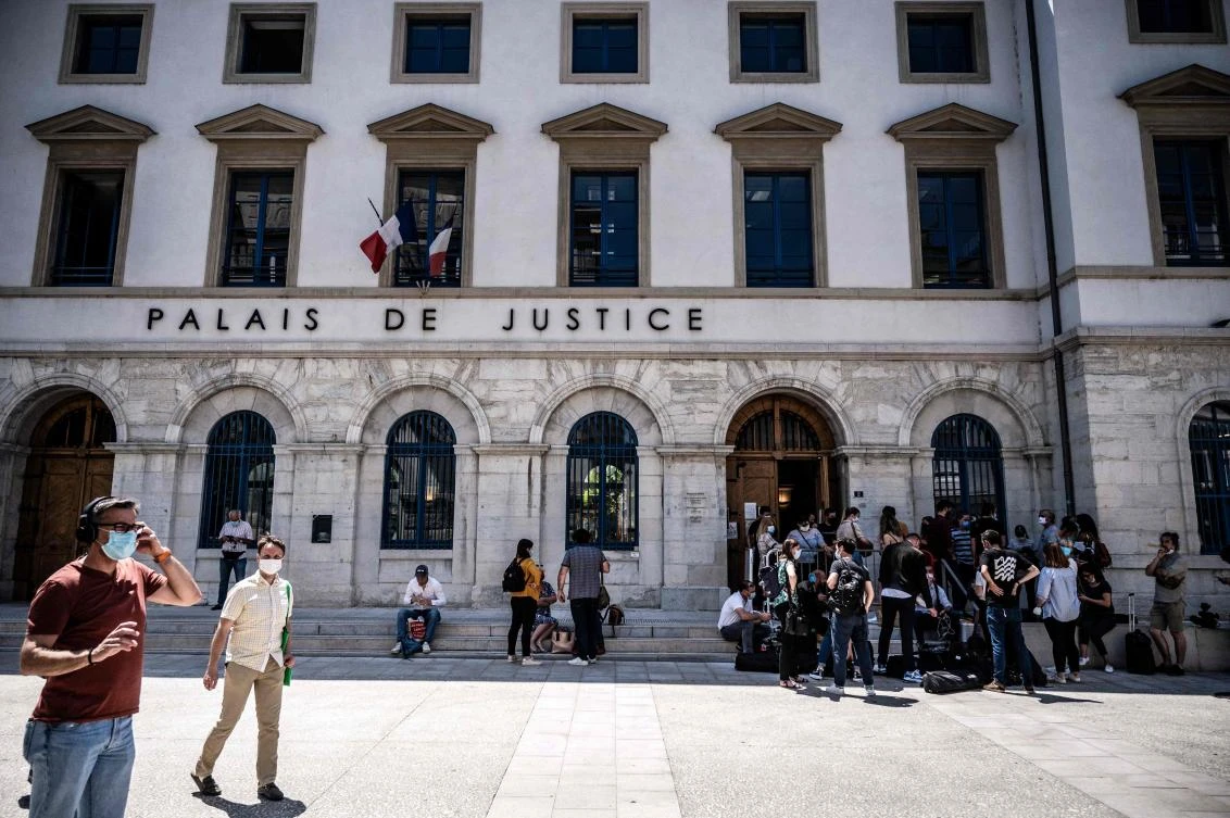 French man gets 4-month prison sentence for slapping Macron