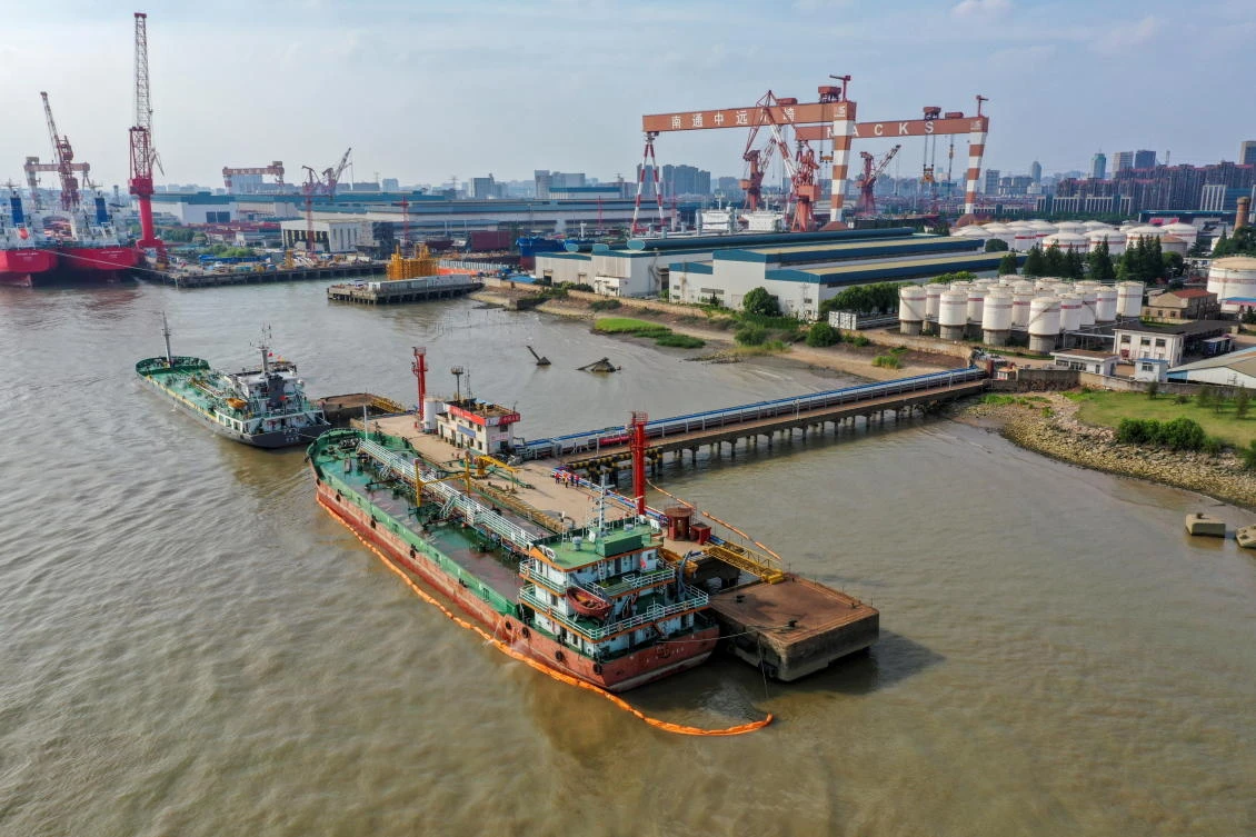 Oil tankers are seen at a terminal of Sinopec Yaogang oil depot in Nantong, Jiangsu province, China. (Reuters)