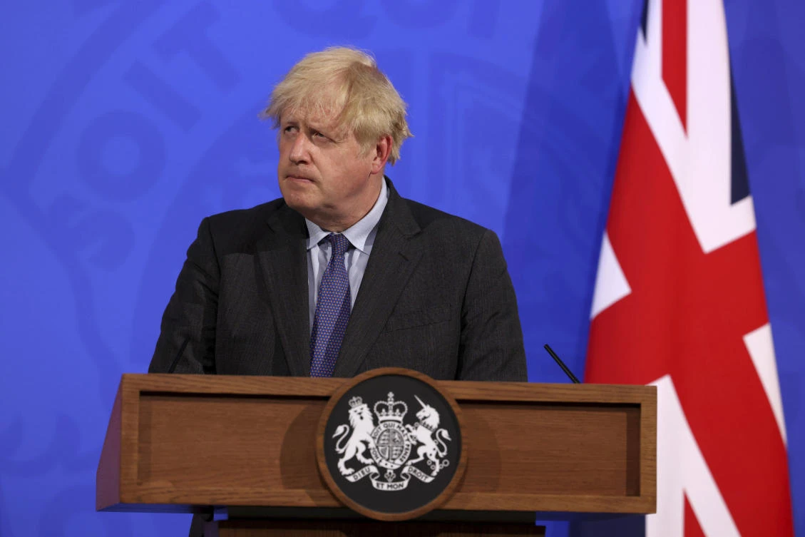 England delays full lifting of virus restrictions