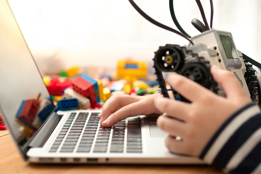 25,000 UAE students join after-school maths and coding program as parents fret over pandemic lost learning