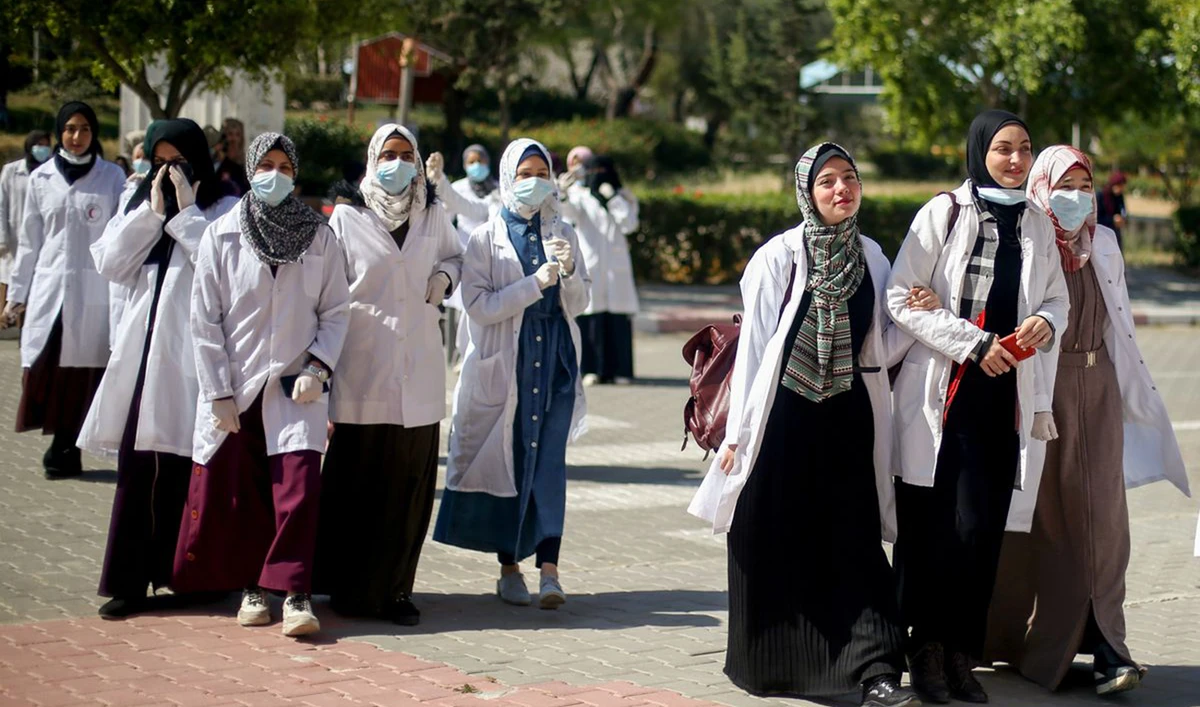 OIC institute offers scholarships to 500 Palestinians at Pakistani universities